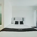 Collection O Near Terminal Pulo Gebang Formerly Sentra Timur - Tower Sapphire