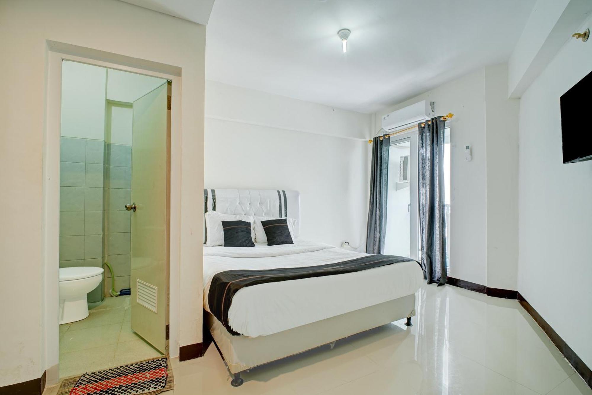 Hotel Collection O Near Terminal Pulo Gebang Formerly Sentra Timur - Tower Sapphire 3*