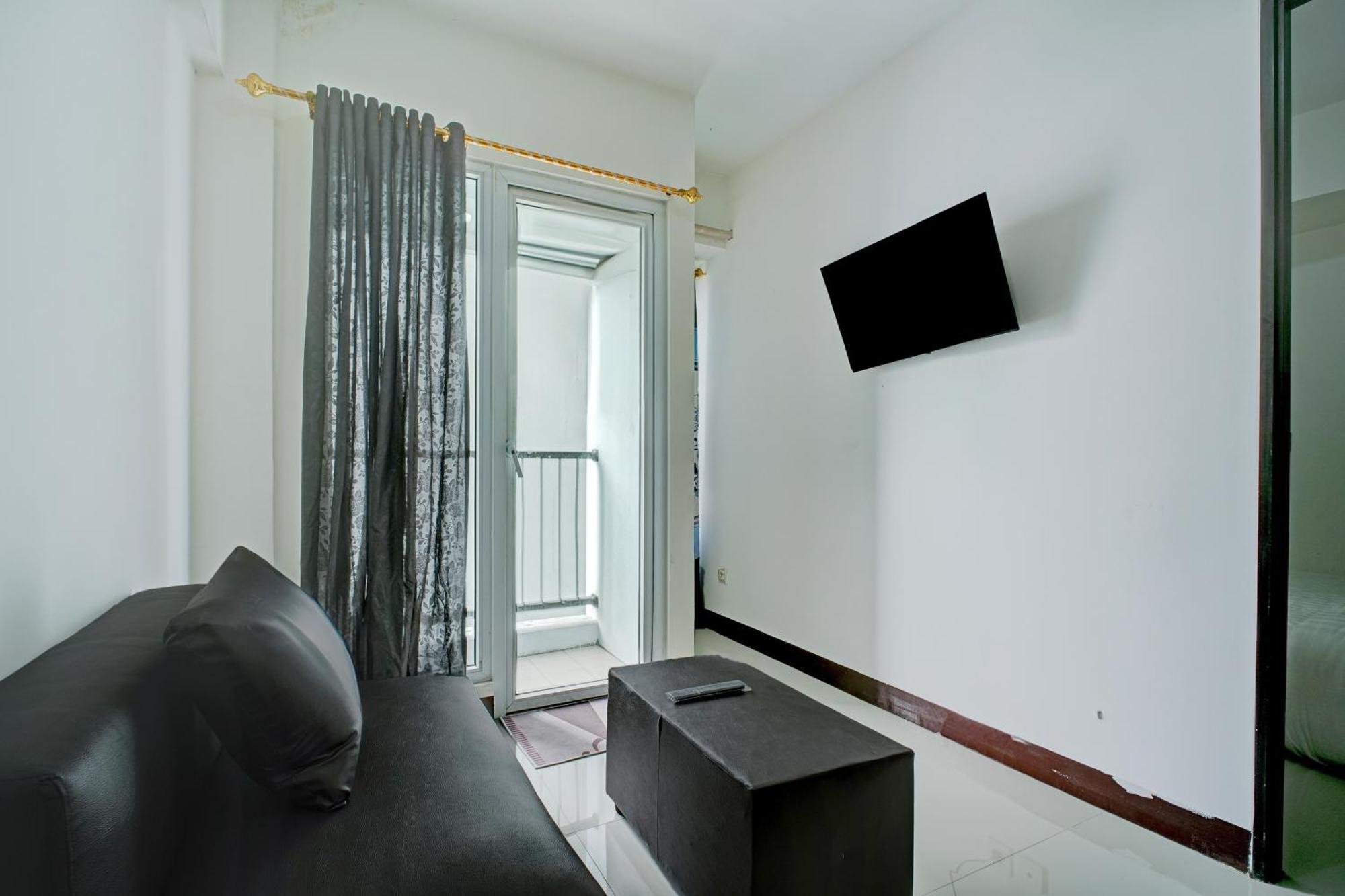 Collection O Near Terminal Pulo Gebang Formerly Sentra Timur - Tower Sapphire Hotel