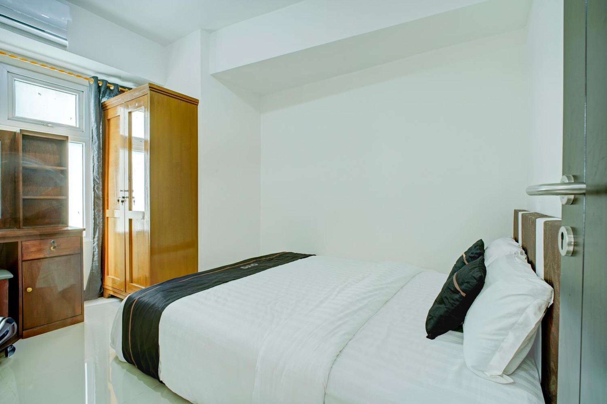 Collection O Near Terminal Pulo Gebang Formerly Sentra Timur - Tower Sapphire 3*